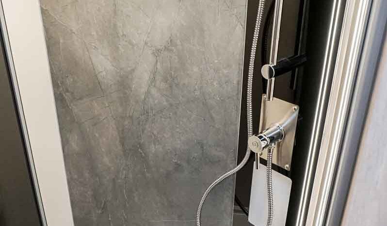 ELNAGH T-LOFT 530 lleno