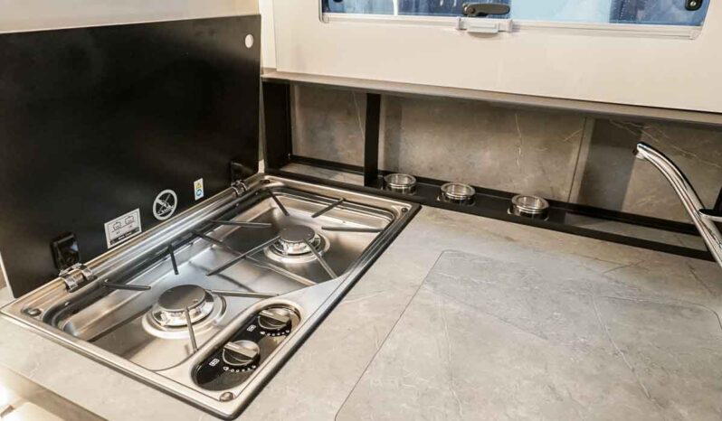 ELNAGH T-LOFT 530 lleno