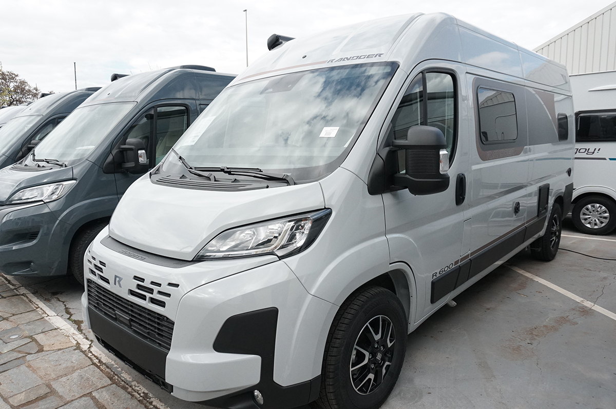Camper Randger R600 gris Campovolo
