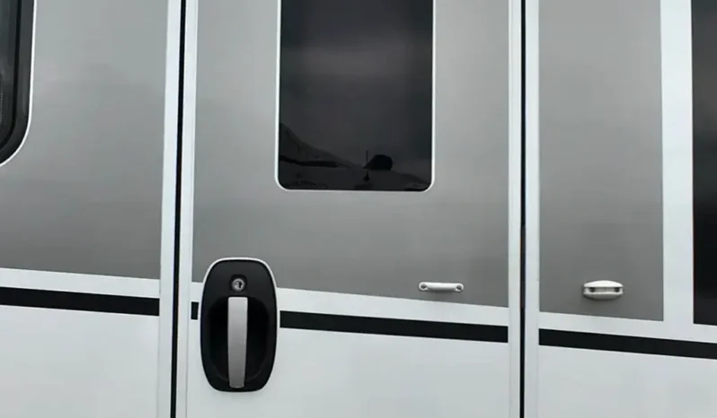 Dethleffs Globebus I1 lleno