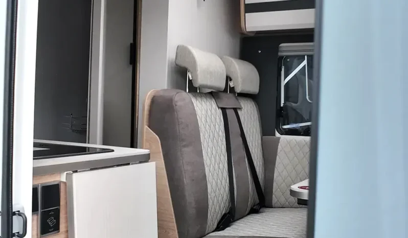 Dethleffs Globebus I1 lleno