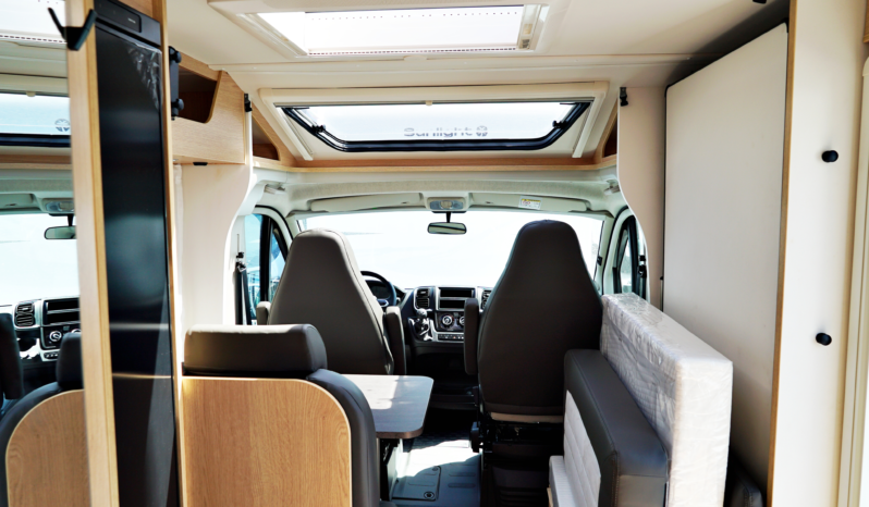 Sunlight V67 Adventure Edition lleno