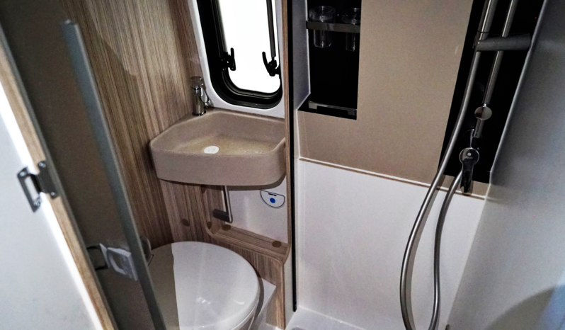 ELNAGH E-VAN 5 PREMIUM lleno