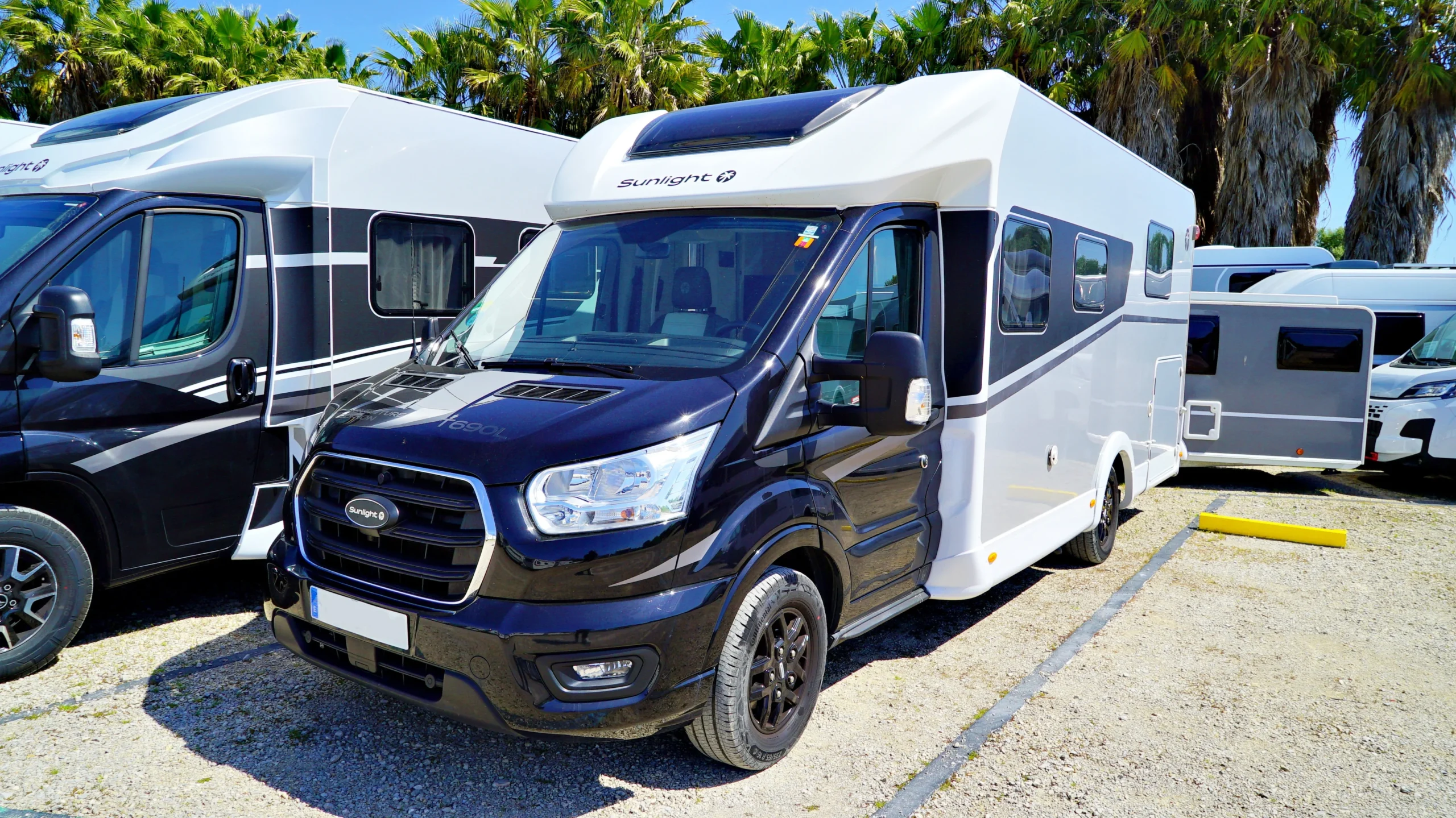 SUNLIGHT T690L FORD