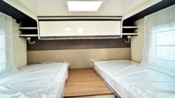 ELNAGH BARON 565 lleno